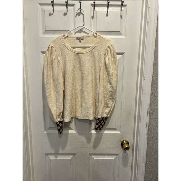 Polagram Tops - Polagram Long‎ Sleeve Puff Sleeves Sweater Cream Contrast Cuffs Womens Medium